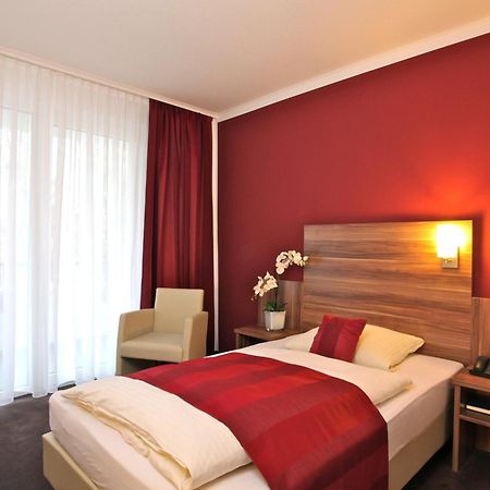 Waldhotel Bad Soden バート・ゾーデン・アム・タウヌス エクステリア 写真